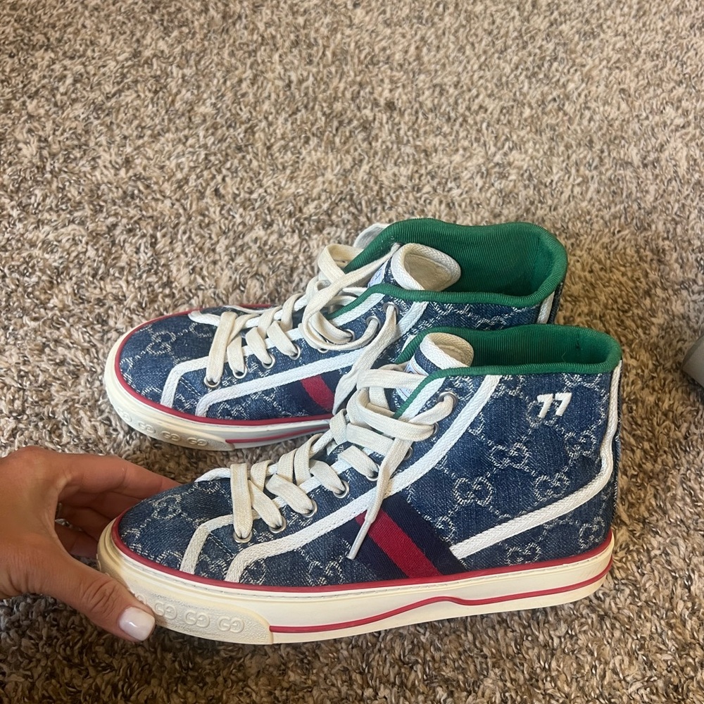 Gucci 77 high top sneakers. Excellent condition